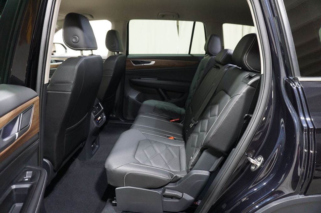 2025 Volkswagen Atlas 2.0T SE