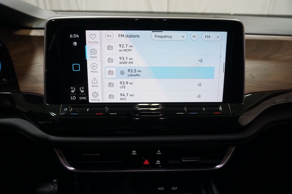 2025 Volkswagen Atlas 2.0T SE