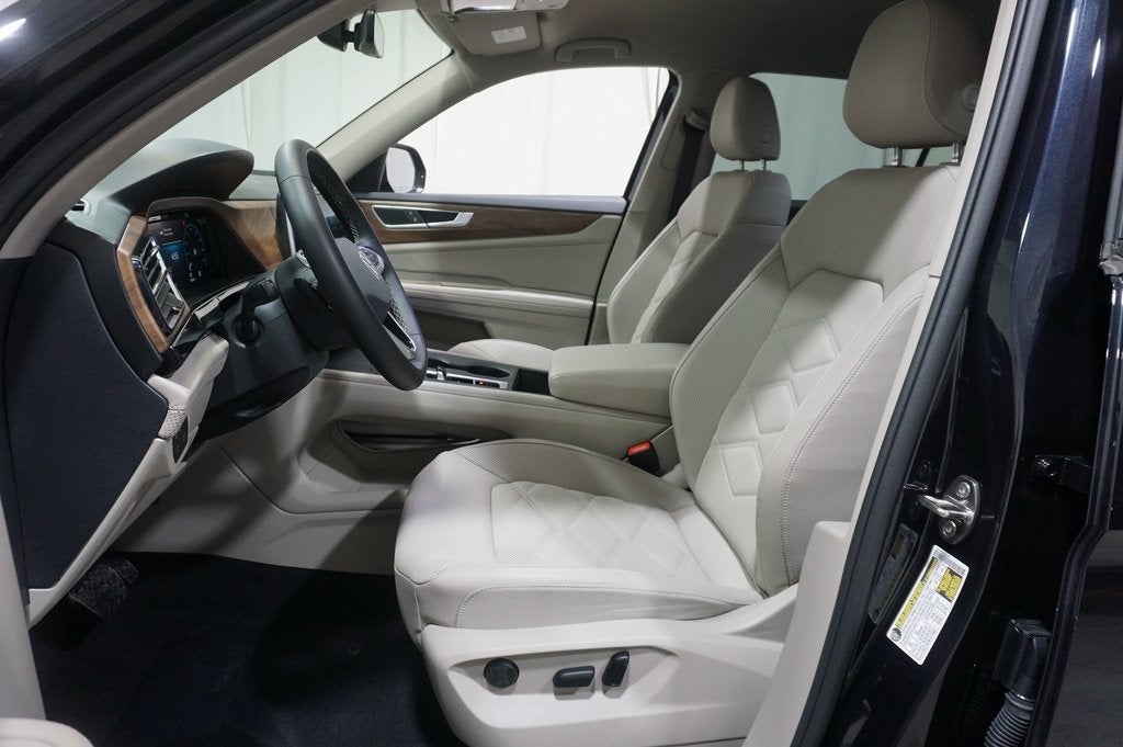 2025 Volkswagen Atlas 2.0T SE