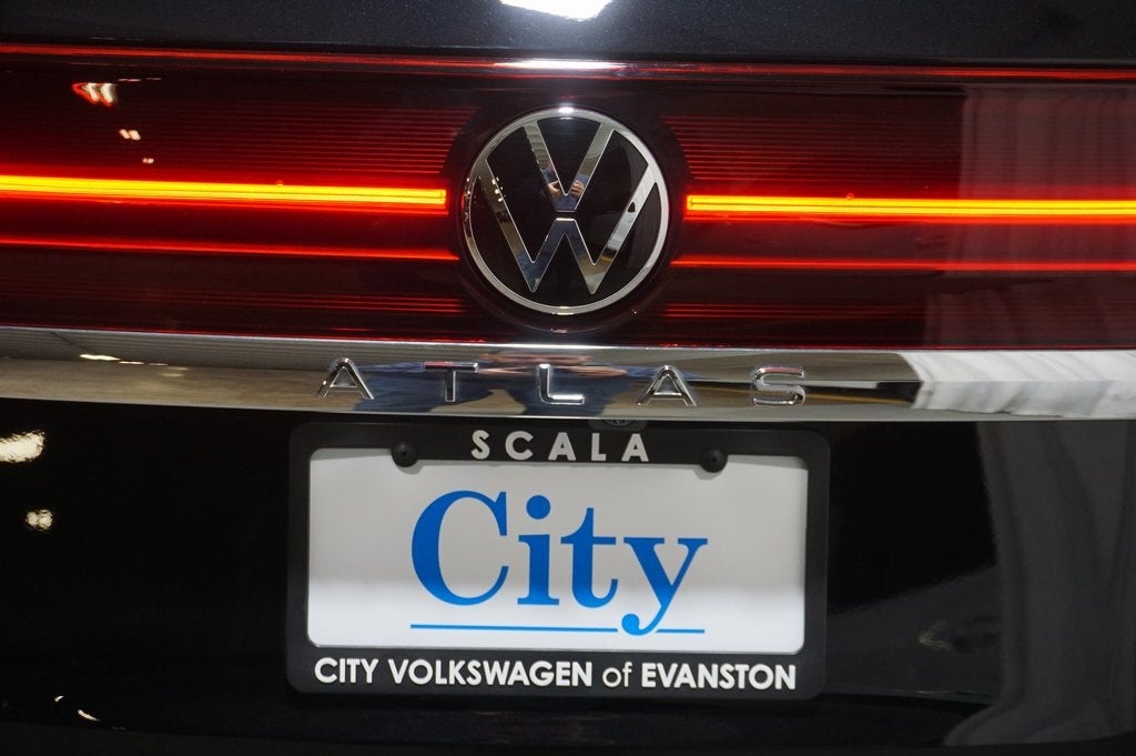 2025 Volkswagen Atlas 2.0T SE