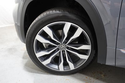 2021 Volkswagen Atlas Cross Sport 3.6L V6 SEL R-Line