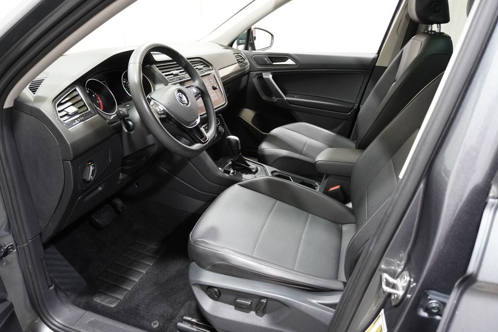 2021 Volkswagen Atlas Cross Sport 3.6L V6 SEL R-Line