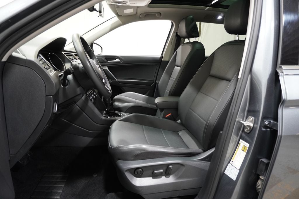 2021 Volkswagen Atlas Cross Sport 3.6L V6 SEL R-Line