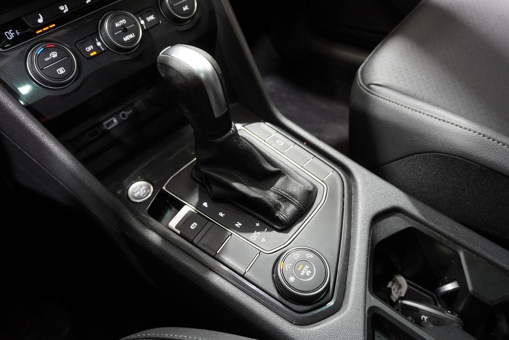 2021 Volkswagen Atlas Cross Sport 3.6L V6 SEL R-Line