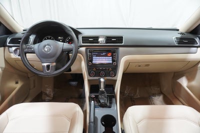2015 Volkswagen Passat 1.8T Limited Edition