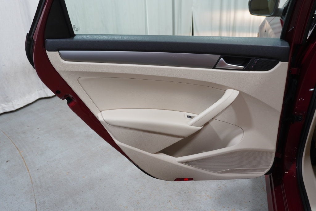 2015 Volkswagen Passat 1.8T Limited Edition