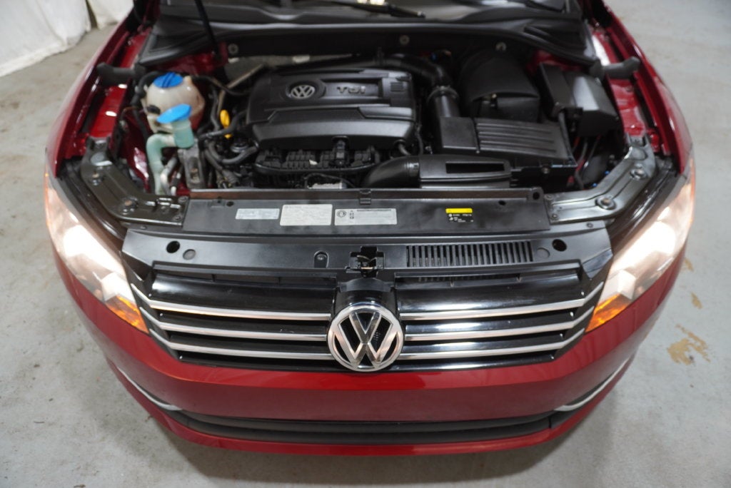 2015 Volkswagen Passat 1.8T Limited Edition