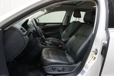 2015 Volkswagen Passat 1.8T Limited Edition