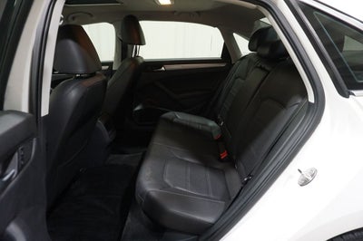 2015 Volkswagen Passat 1.8T Limited Edition