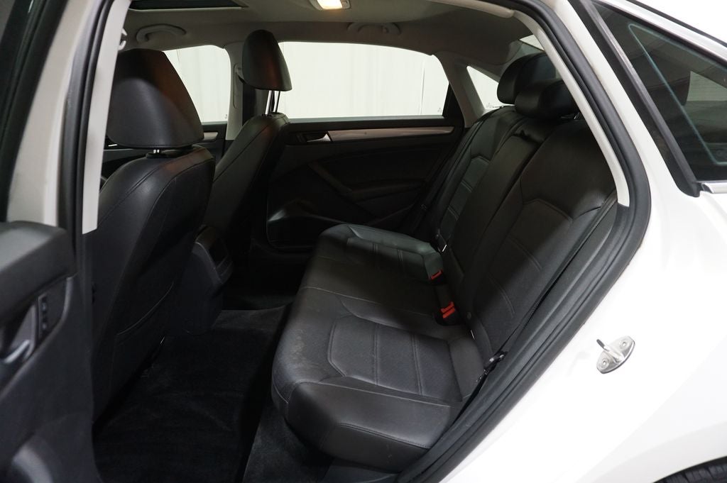 2015 Volkswagen Passat 1.8T Limited Edition