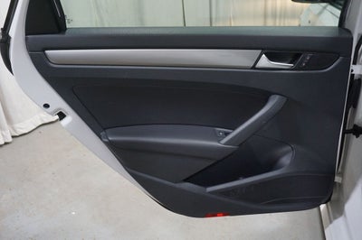 2015 Volkswagen Passat 1.8T Limited Edition