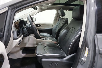 2023 Chrysler Pacifica Hybrid Limited