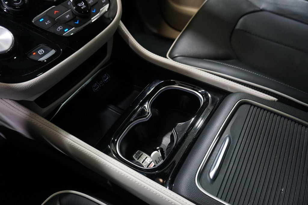 2023 Chrysler Pacifica Hybrid Limited