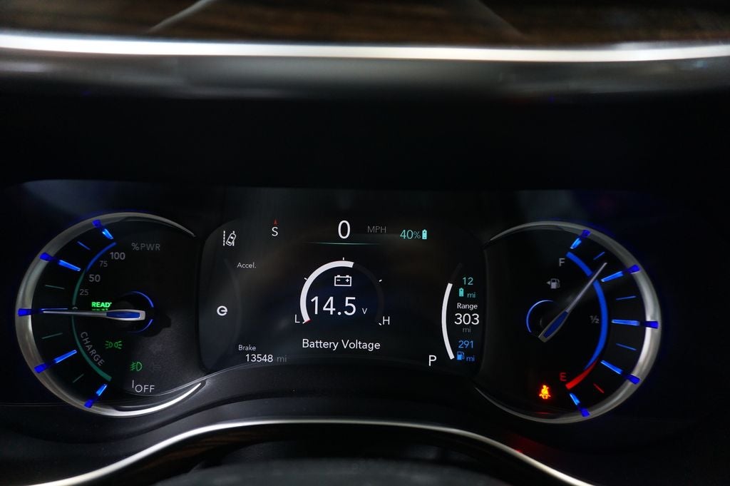 2023 Chrysler Pacifica Hybrid Limited