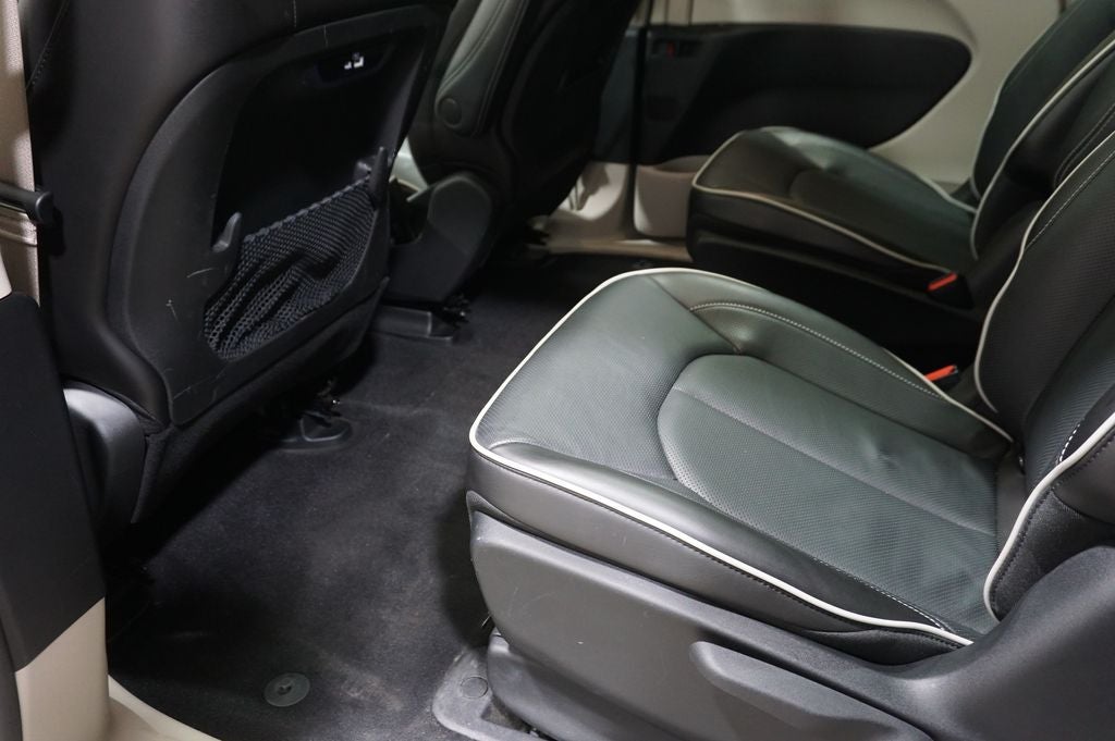 2023 Chrysler Pacifica Hybrid Limited
