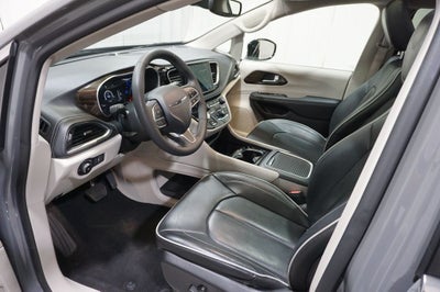 2023 Chrysler Pacifica Hybrid Limited