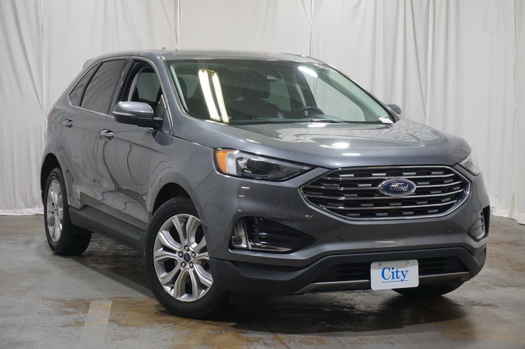 2022 Ford Edge Titanium