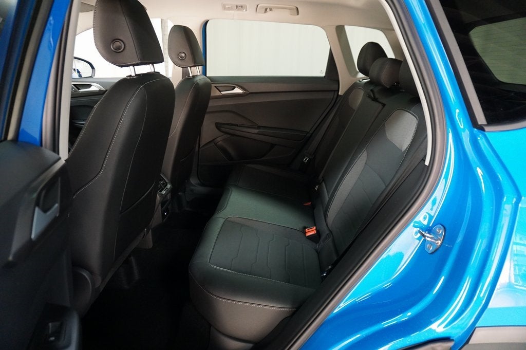 2025 Volkswagen Taos 1.5T SE Black