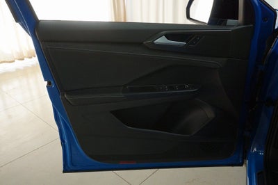 2025 Volkswagen Taos 1.5T SE Black