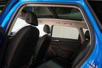 2025 Volkswagen Taos 1.5T SE Black