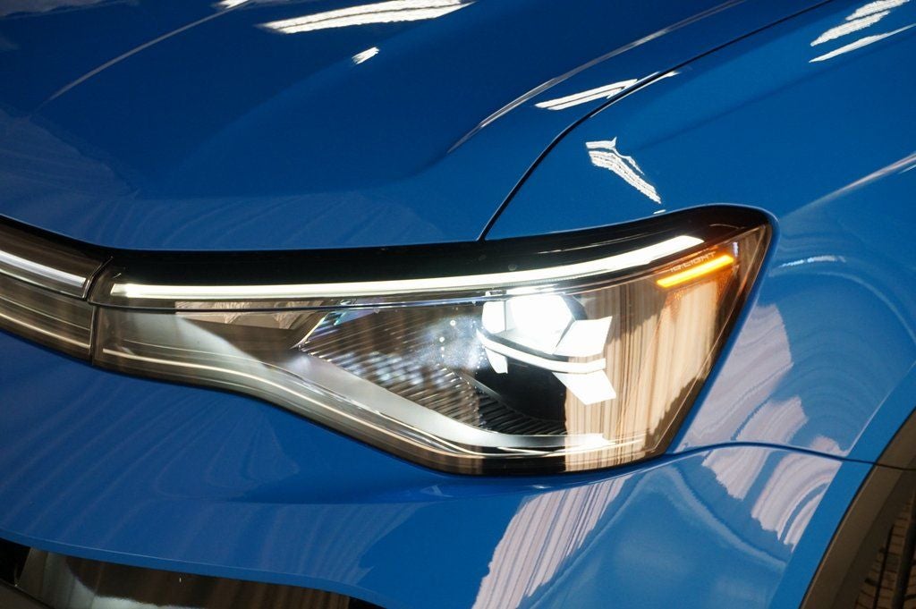 2025 Volkswagen Taos 1.5T SE Black