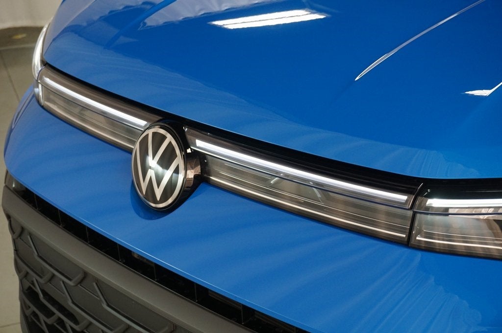 2025 Volkswagen Taos 1.5T SE Black