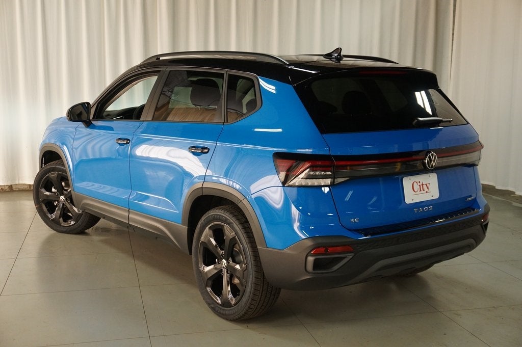 2025 Volkswagen Taos 1.5T SE Black