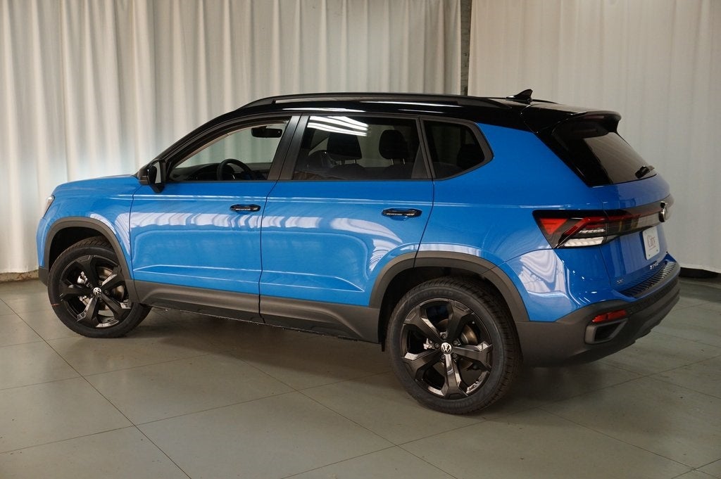 2025 Volkswagen Taos 1.5T SE Black