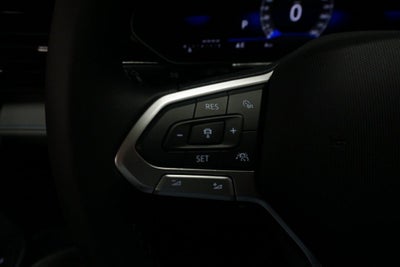 2025 Volkswagen Taos 1.5T SE Black