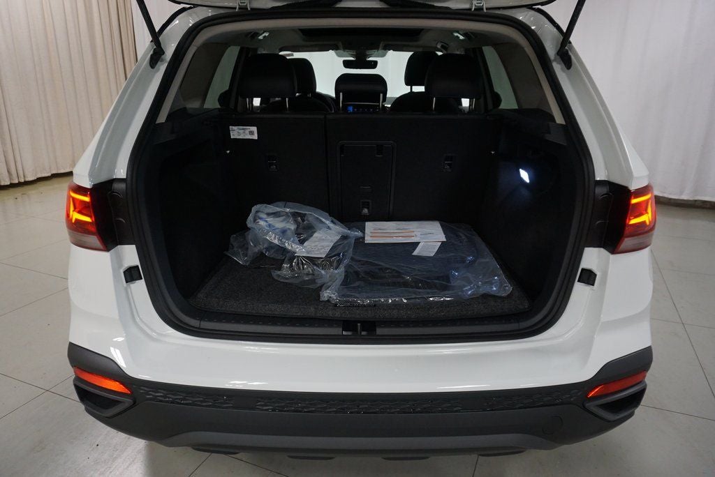 2025 Volkswagen Taos 1.5T SE Black