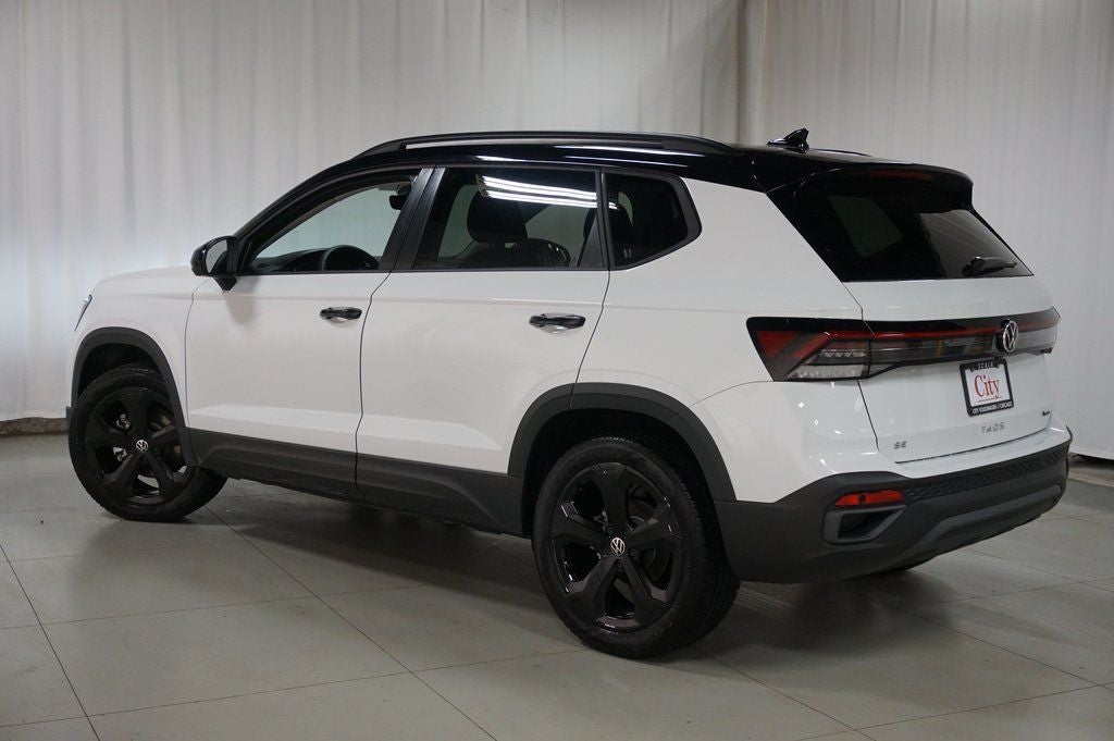 2025 Volkswagen Taos 1.5T SE Black