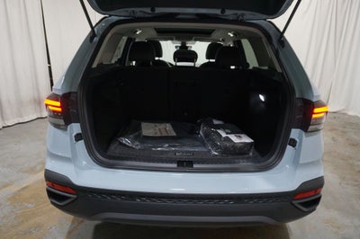 2026 Volkswagen Taos 1.5T SE Black