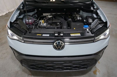 2026 Volkswagen Taos 1.5T SE Black