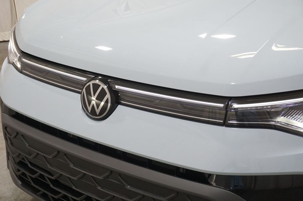 2026 Volkswagen Taos 1.5T SE Black