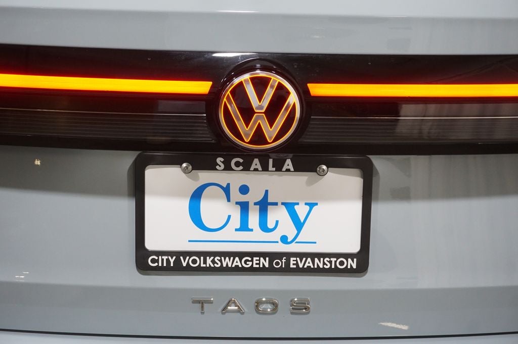 2026 Volkswagen Taos 1.5T SE Black