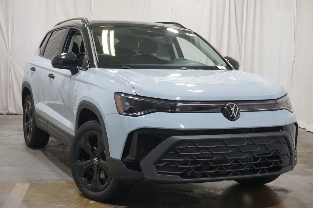 2026 Volkswagen Taos 1.5T SE Black