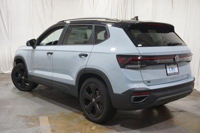 2026 Volkswagen Taos 1.5T SE Black