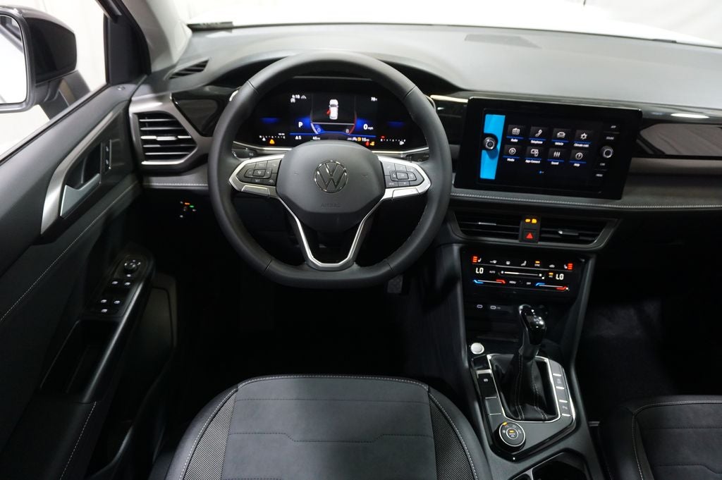 2026 Volkswagen Taos 1.5T SE Black