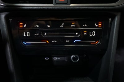 2026 Volkswagen Taos 1.5T SE Black