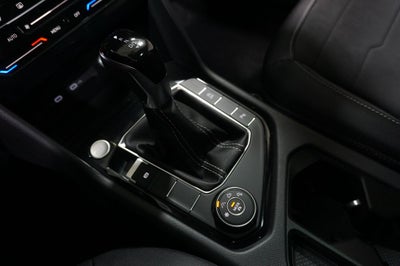 2026 Volkswagen Taos 1.5T SE Black