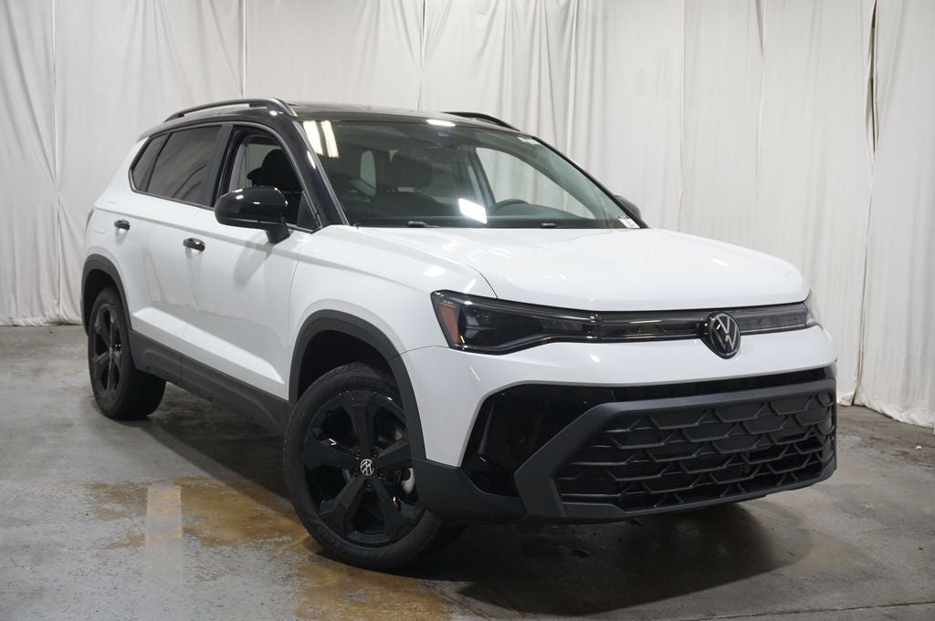2026 Volkswagen Taos 1.5T SE Black