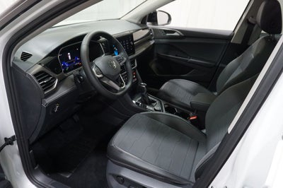 2026 Volkswagen Taos 1.5T SE Black