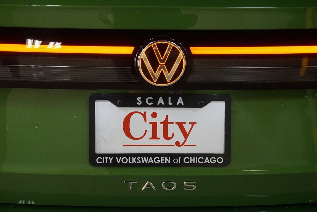 2025 Volkswagen Taos 1.5T SE Black