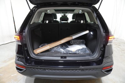2027 Volkswagen Taos 1.5T SE Black