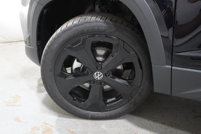 2027 Volkswagen Taos 1.5T SE Black