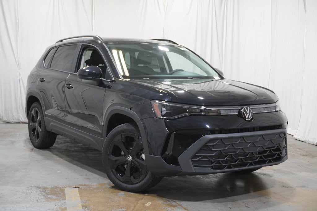 2027 Volkswagen Taos 1.5T SE Black
