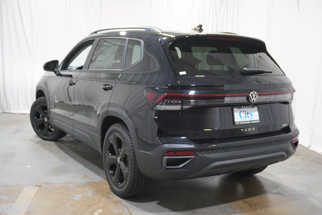 2027 Volkswagen Taos 1.5T SE Black