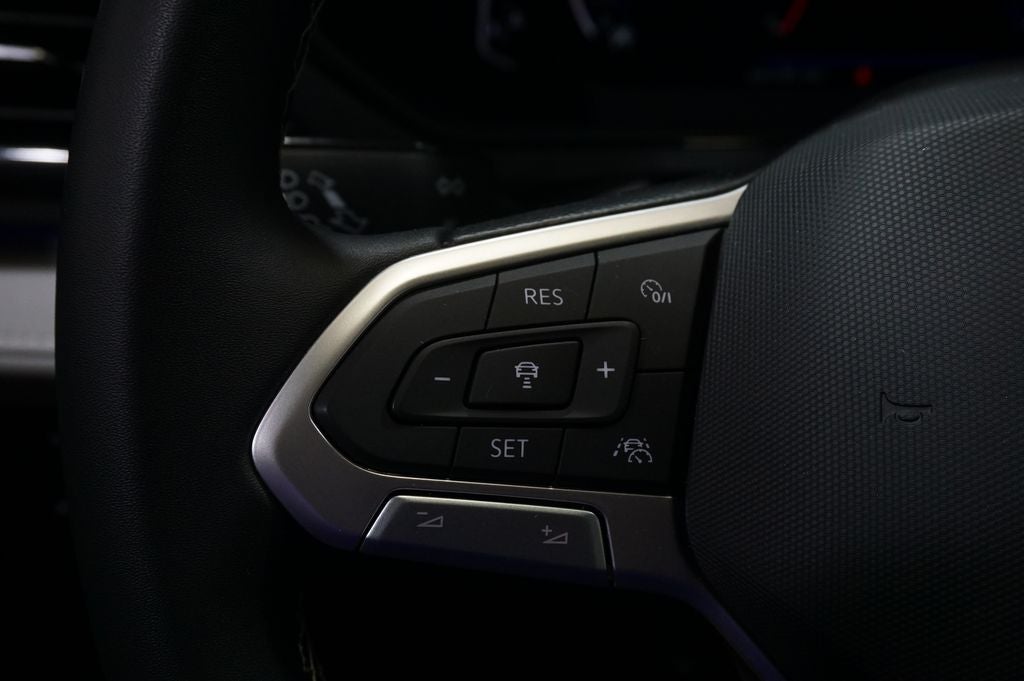 2023 Volkswagen Taos 1.5T SEL