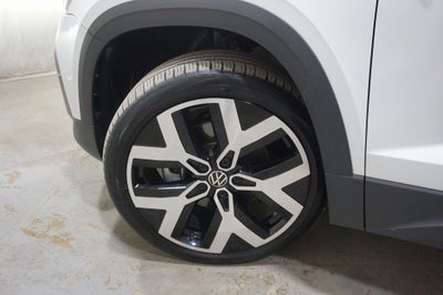 2023 Volkswagen Taos 1.5T SEL
