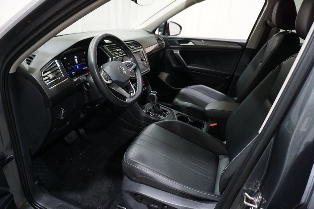 2023 Volkswagen Tiguan 2.0T SE